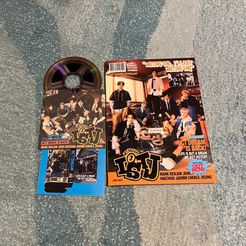 K Pop NCT Dream ISTJ 3rd Album Photo Book and CD set - Picture 3 of 9